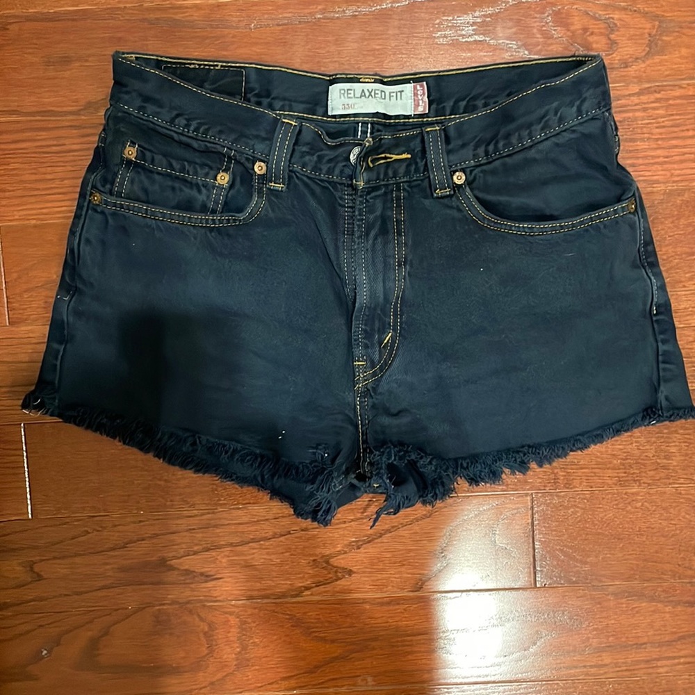 Vintage Levi’s jean shorts